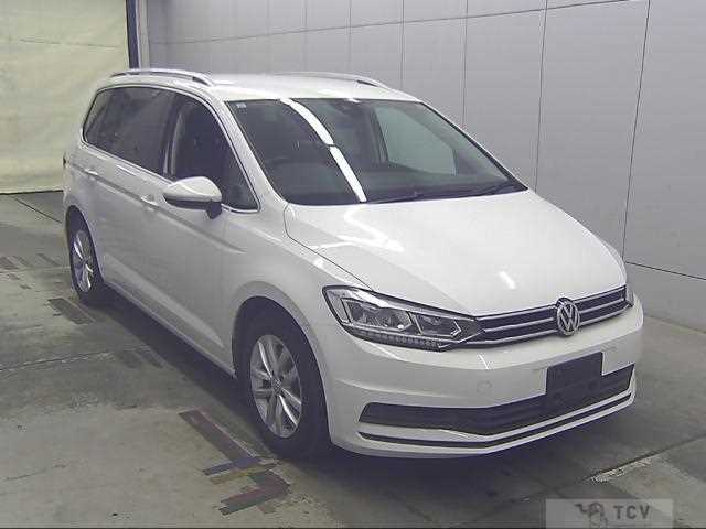 2019 Volkswagen Golf Touran