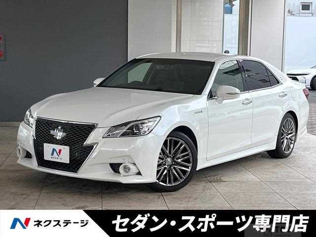 2015 Toyota Crown Hybrid
