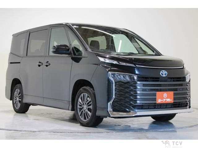 2025 Toyota Voxy