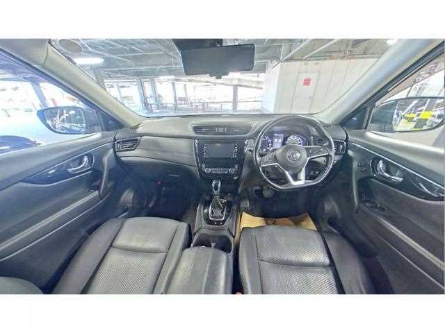 Nissan X-Trail 2021 — миниатюра 5