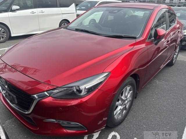 2017 Mazda Axela