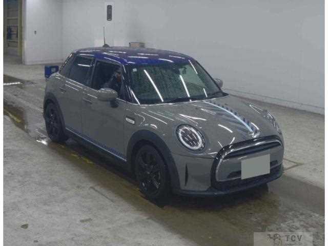 2022 BMW MINI