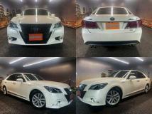 2013 Toyota Crown Hybrid