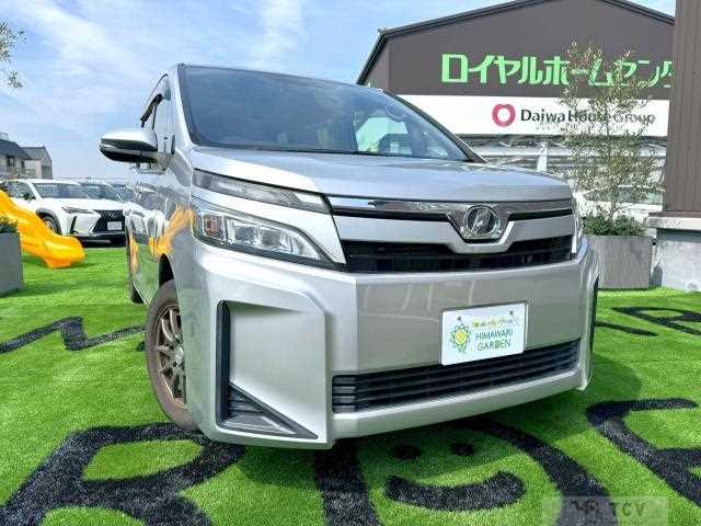 2018 Toyota Voxy