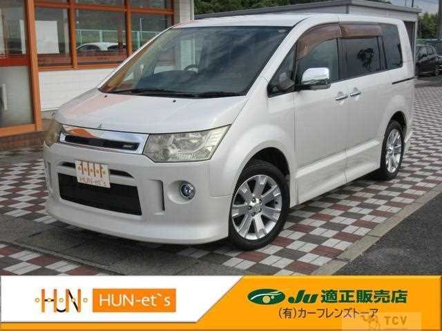 2010 Mitsubishi Delica D5
