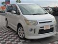 2010 Mitsubishi Delica D5
