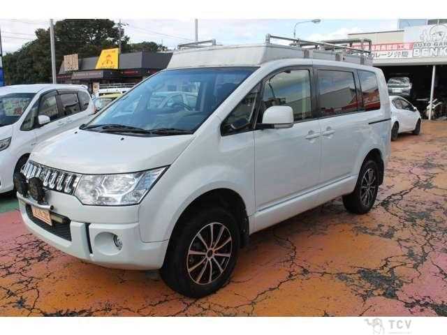 2015 Mitsubishi Delica D5