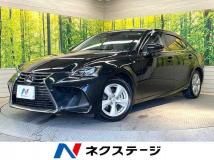 2019 Lexus IS