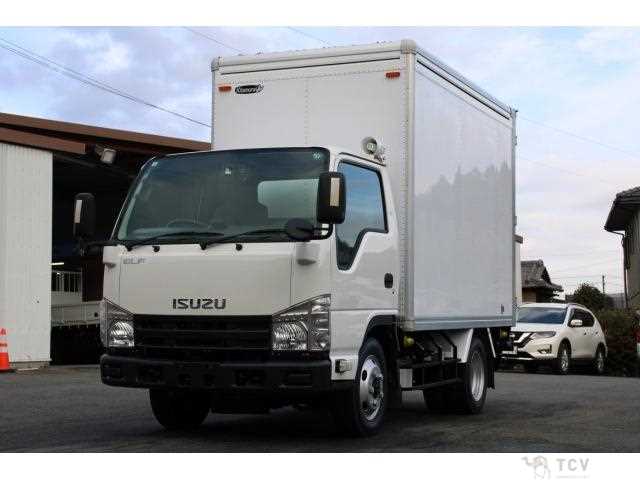 2013 Isuzu Elf Truck