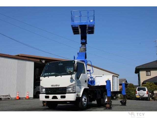 2016 Isuzu Elf Truck