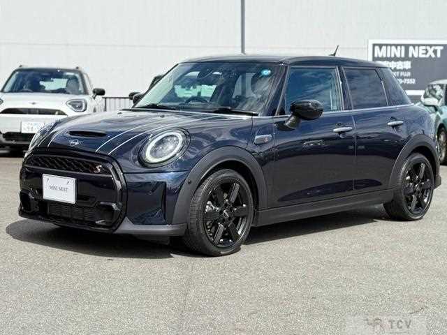 2022 BMW MINI