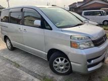 2006 Toyota Voxy
