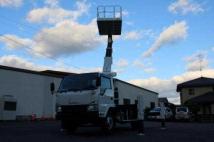 2020 Isuzu Elf Truck