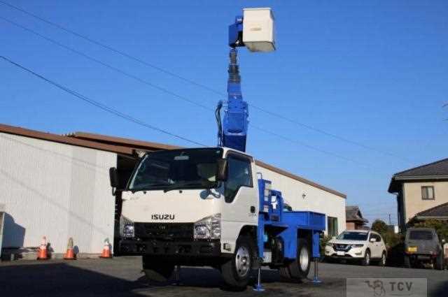 2016 Isuzu Elf Truck