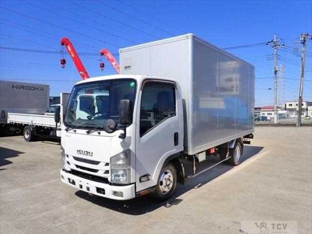 2017 Isuzu Elf Truck