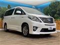 2014 Toyota Alphard Hybrid