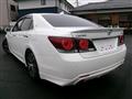 2016 Toyota Crown