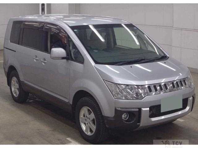 2016 Mitsubishi Delica D5