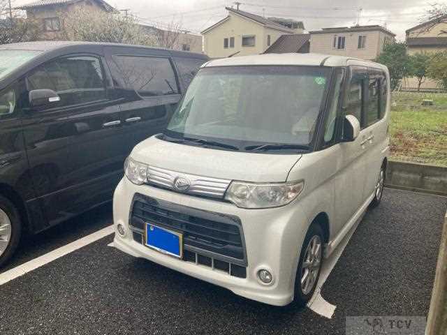 2011 Daihatsu Tanto