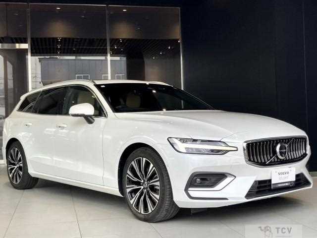 2025 Volvo V60