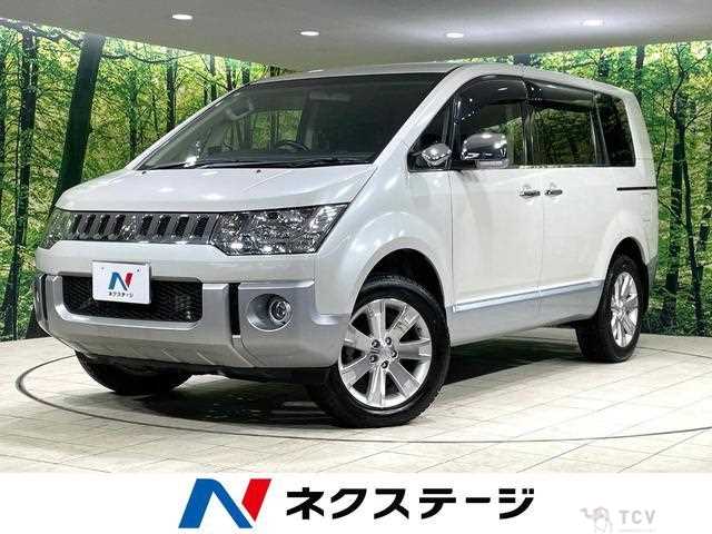2017 Mitsubishi Delica D5