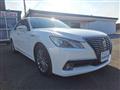 2013 Toyota Crown Hybrid
