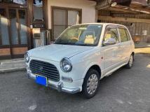 2002 Daihatsu Miragino