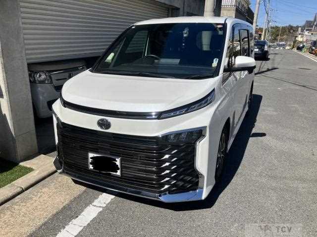 2023 Toyota Voxy