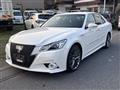 2013 Toyota Crown Hybrid
