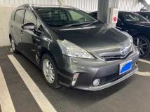 2013 Toyota PRIUS α