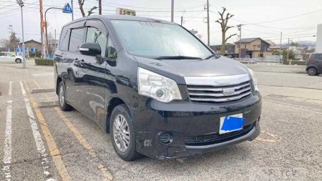 2013 Toyota Noah