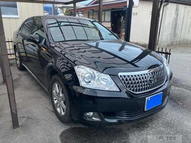 2013 Toyota Crown Majesta