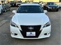 2015 Toyota Crown Hybrid