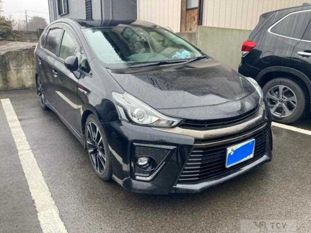 2017 Toyota PRIUS α