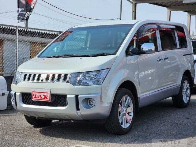 2008 Mitsubishi Delica D5