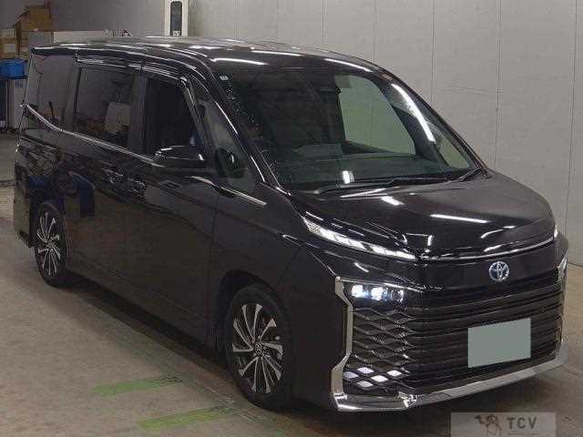 2022 Toyota Voxy