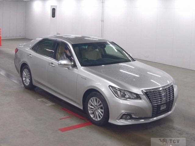 2016 Toyota Crown Hybrid