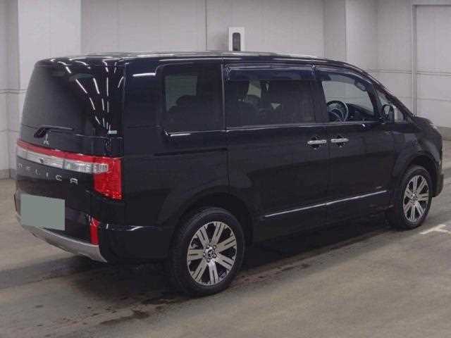 Mitsubishi Delica D5 2023 — фото 7 купить в Москве