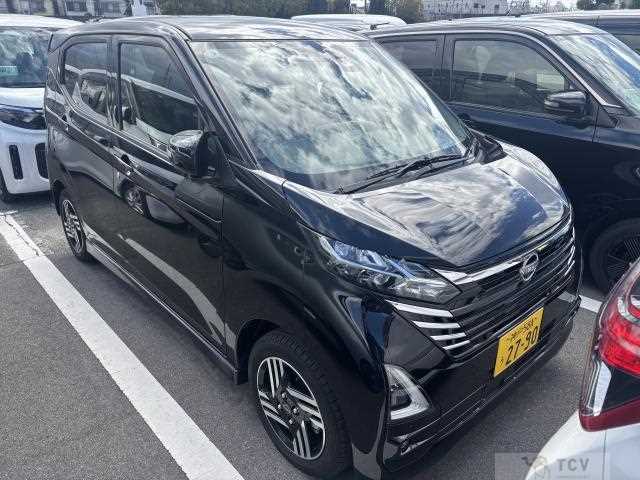 2025 Nissan Nissan Others