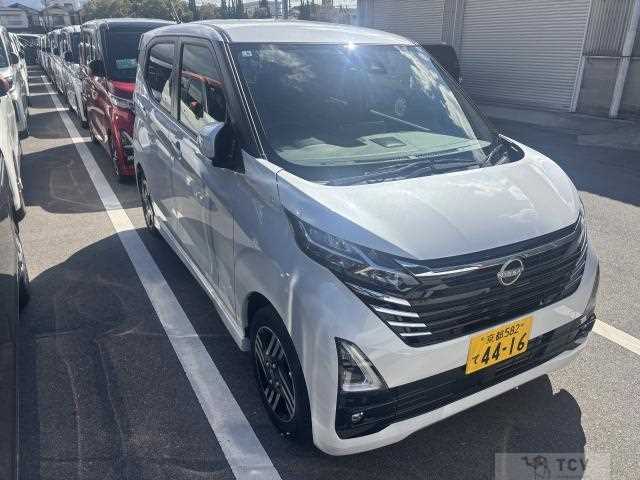 2025 Nissan Nissan Others