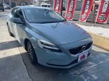2018 Volvo V40