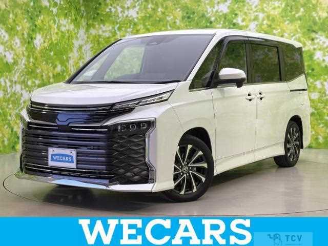 2022 Toyota Voxy