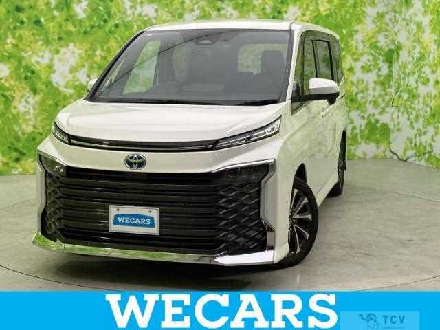 2022 Toyota Voxy