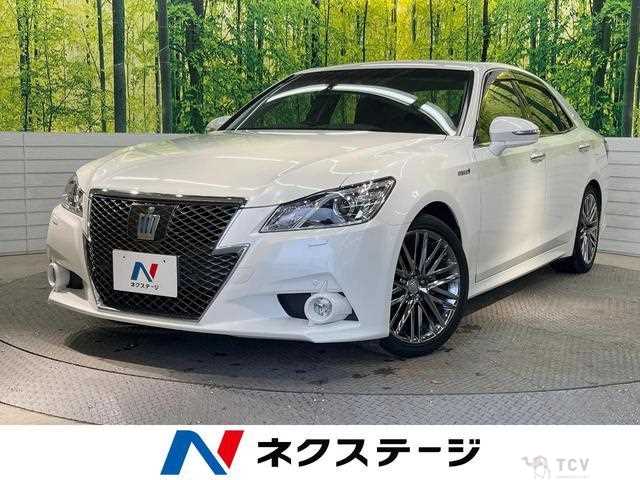 2015 Toyota Crown Hybrid