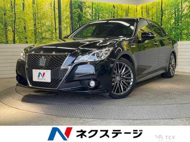 2014 Toyota Crown Hybrid