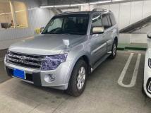 2009 Mitsubishi Pajero