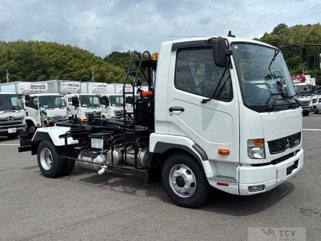 2025 Mitsubishi Fuso Fighter