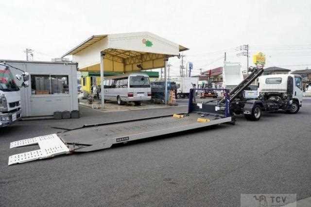 2016 Isuzu Elf Truck