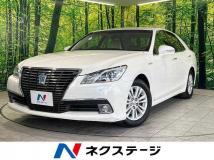 2013 Toyota Crown Hybrid