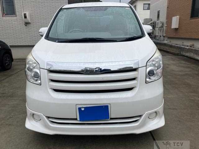 2009 Toyota Noah